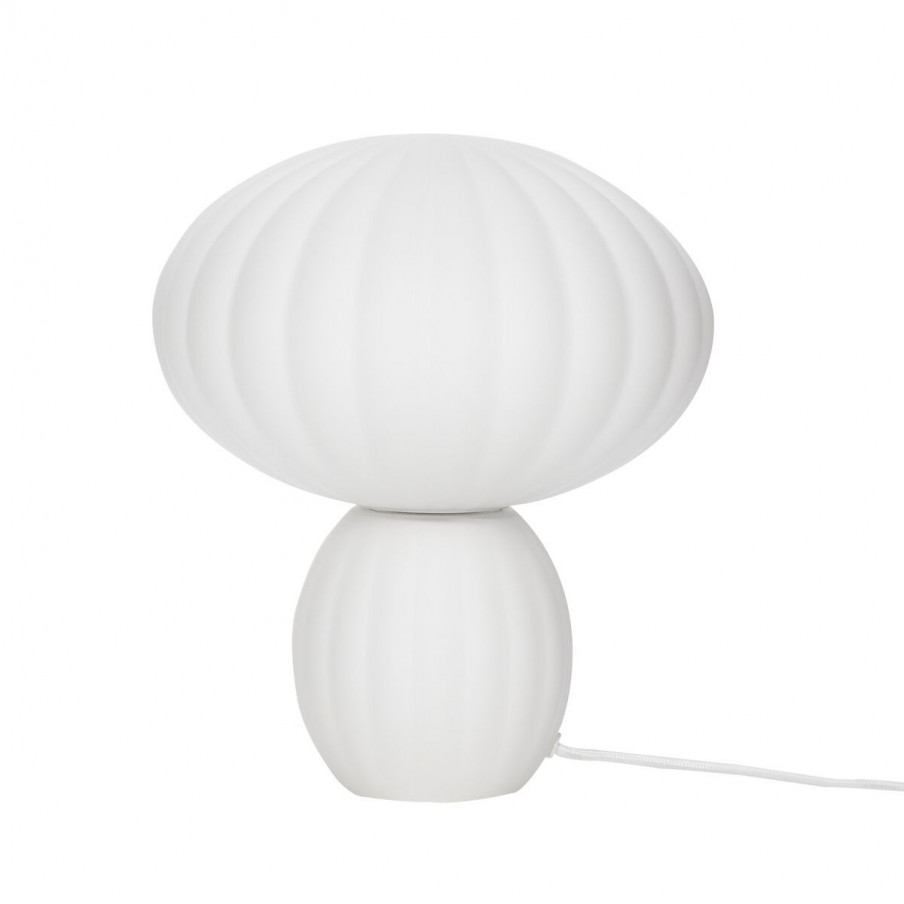 Lampe de table en fond blanc